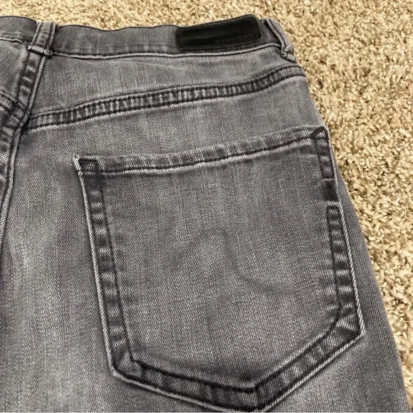 Y2K Express Faded Black Frayed Hem Mom Jeans Size 0 Super High Rise - Picture 4 of 15